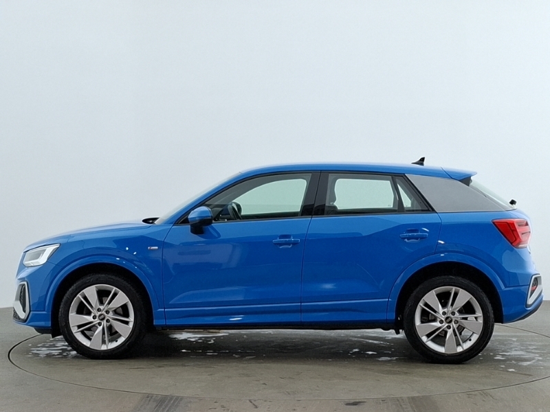 Audi Q2 35 Tfsi S Line S Tronic GF72HJJ Blue #4