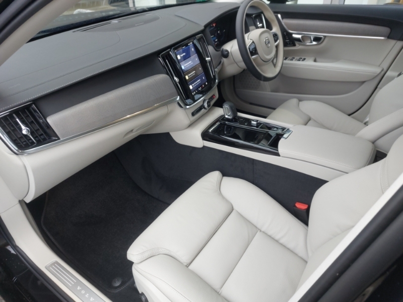 Volvo V90 2.0 T6 350 Phev Plus Dark Awd Black #5