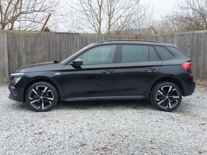 Skoda Kamiq 1.0 Tsi Monte Carlo SB24OWZ Black #4