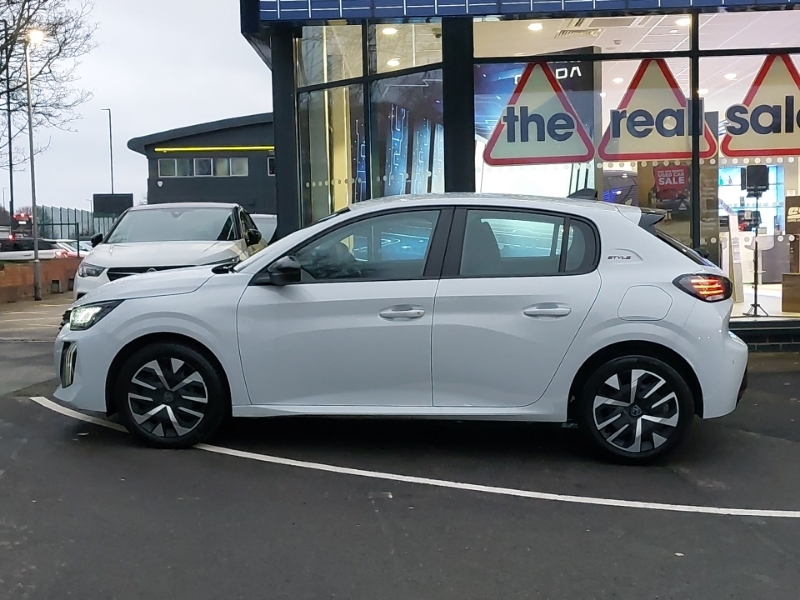 Peugeot 208 Hatchback Special Edi 1.2 Puretech 100 Style SB25VRZ White #4