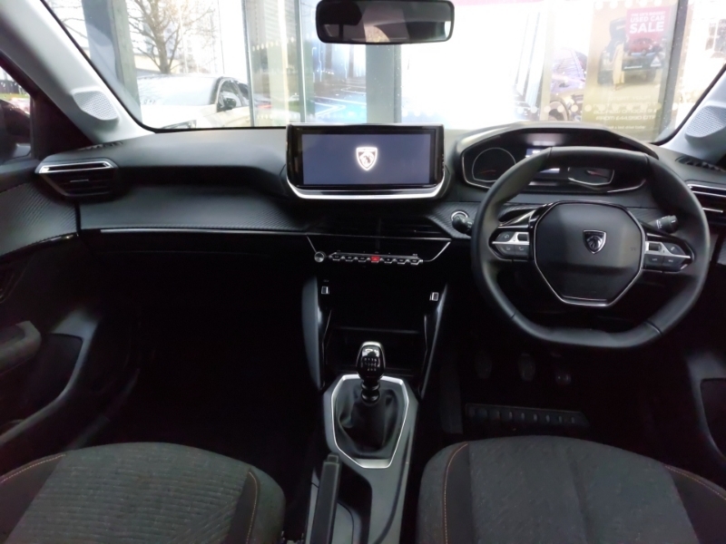 Peugeot 208 Hatchback Special Edi 1.2 Puretech 100 Style SB25VRZ White #3