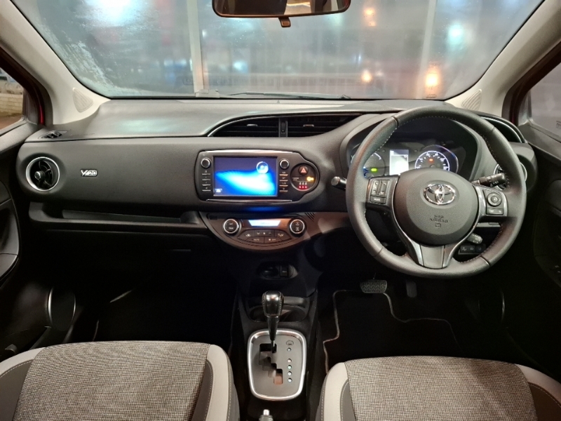 Toyota Yaris 1.5 Hybrid Y20 Cvt Bi-tone SV20YML Red #3