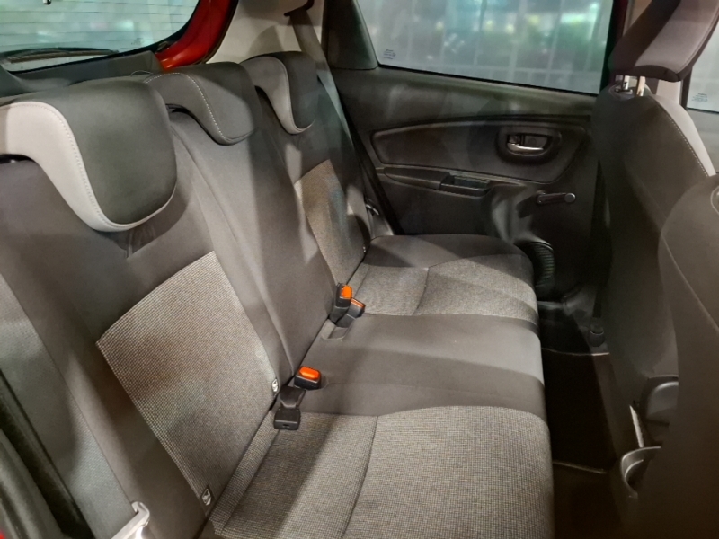Toyota Yaris 1.5 Hybrid Y20 Cvt Bi-tone SV20YML Red #6