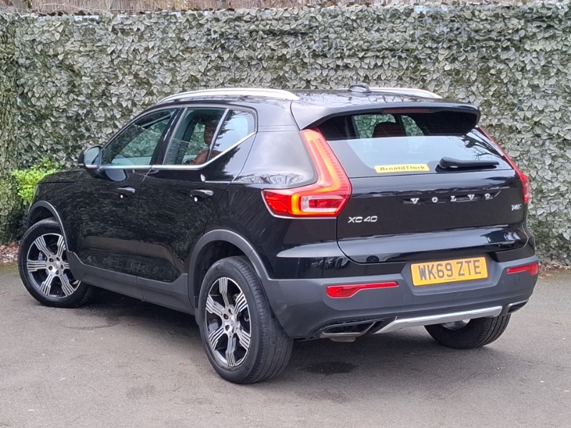 Volvo XC40 2.0 T4 Inscription Awd Geartronic WK69ZTE Black #2