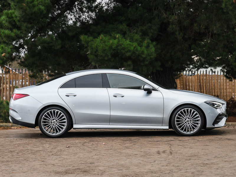 Mercedes-Benz CLA Class Cla 220D Amg Line Premium Tip Silver #3