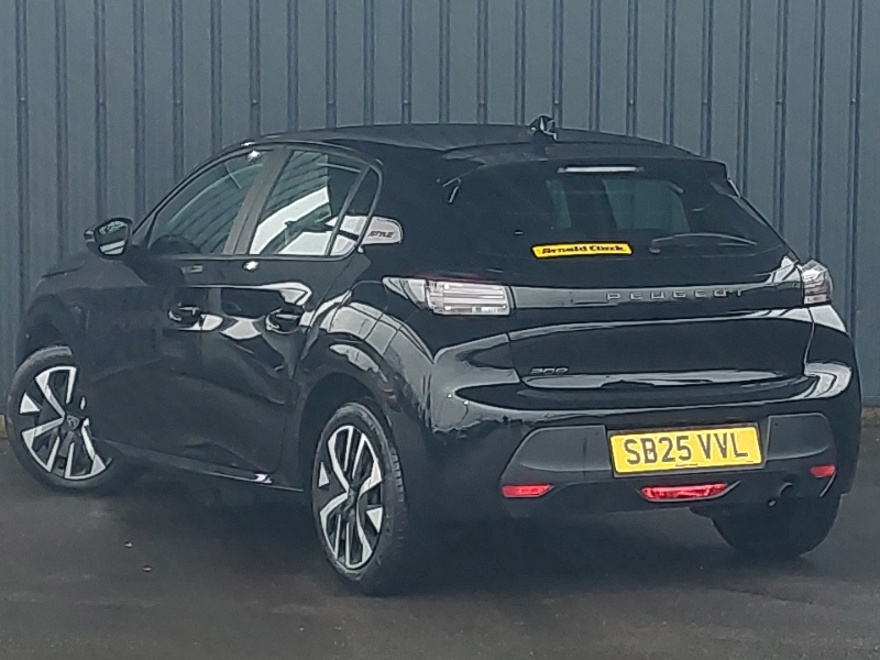 Peugeot 208 1.2 Puretech 100 Style SB25VVL Black #2