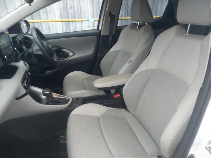 Toyota Yaris 1.5 Hybrid Excel Cvt SK22EPU White #5