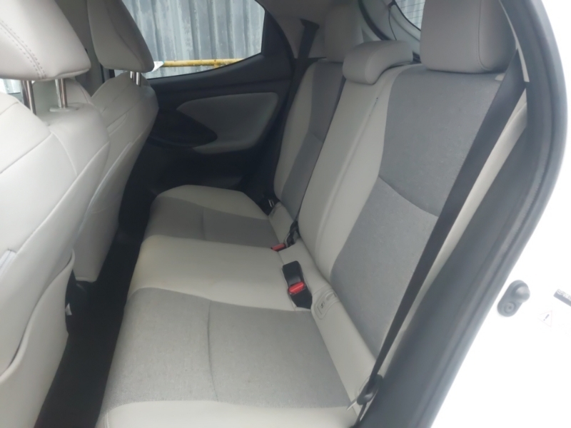 Toyota Yaris 1.5 Hybrid Excel Cvt SK22EPU White #6