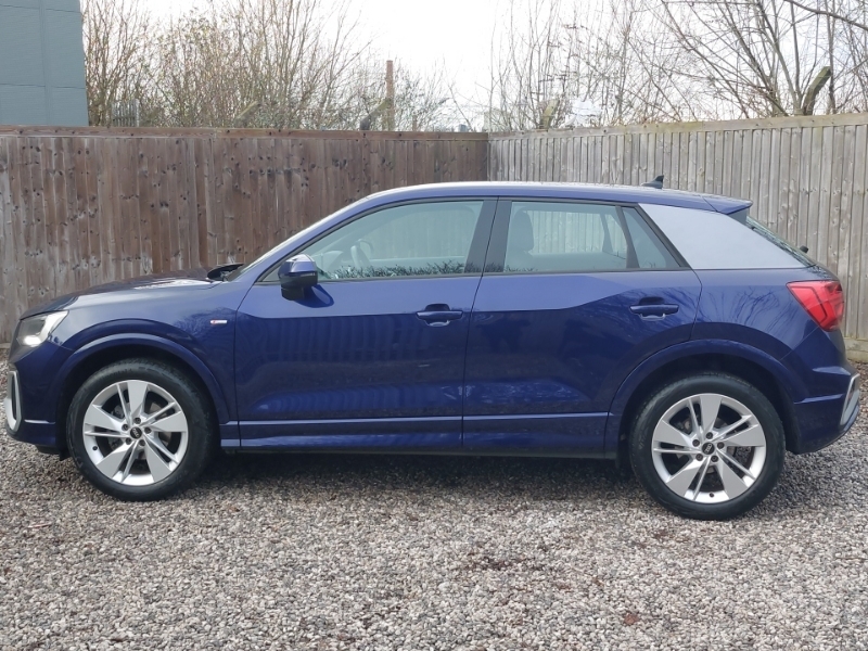Audi Q2 35 Tfsi S Line FT72BKA Blue #4