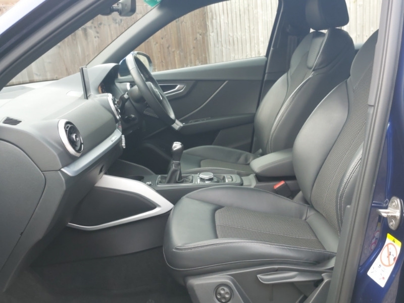 Audi Q2 35 Tfsi S Line FT72BKA Blue #5