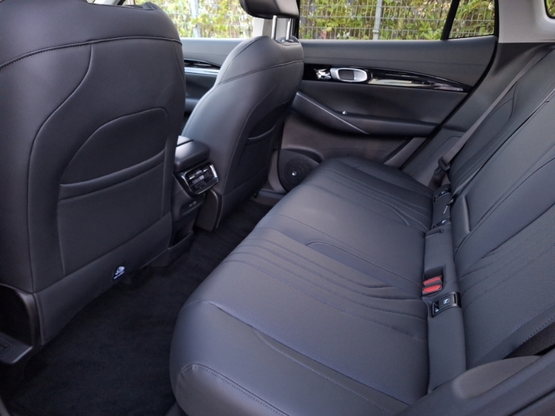 Geely Starray 1.5 Em-i Ultra  Black #6