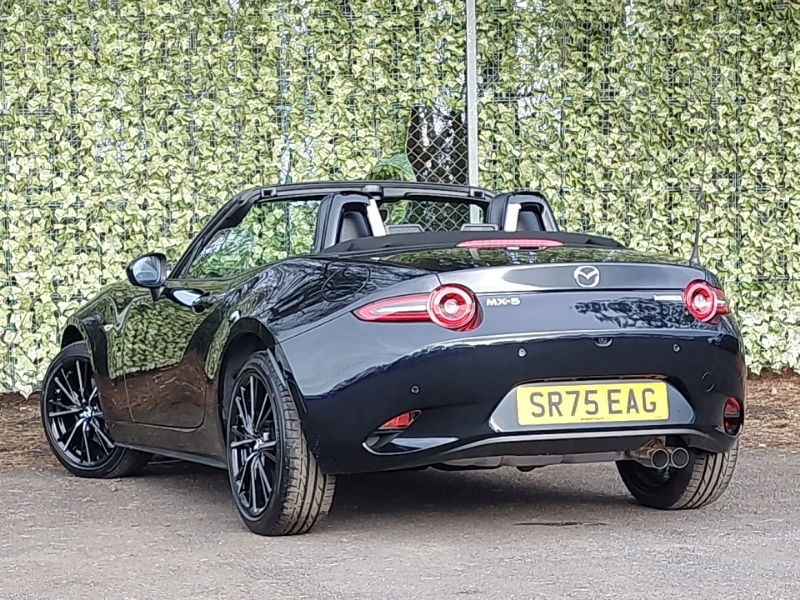Mazda MX-5 2.0 184 Exclusive-line Black #2