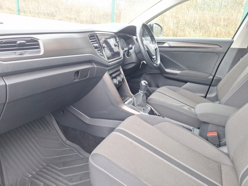 Volkswagen T-Roc 1.5 Tsi Evo Se SA18UEB White #5