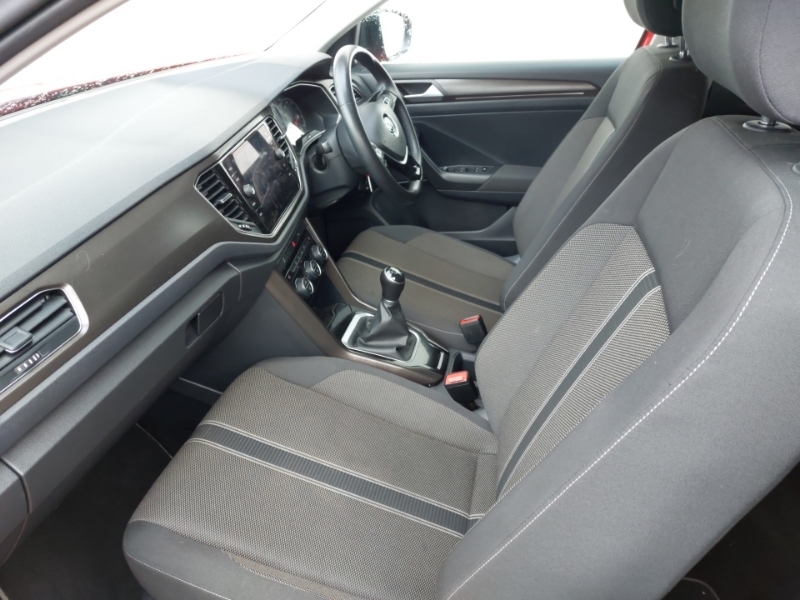 Volkswagen T-Roc 1.5 Tsi Evo Design PL19NXU Red #5