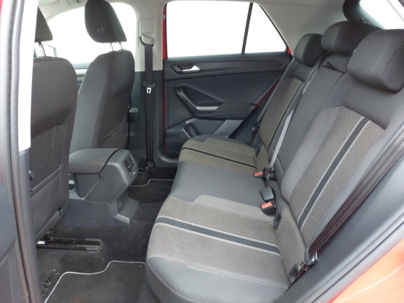 Volkswagen T-Roc 1.5 Tsi Evo Design PL19NXU Red #6