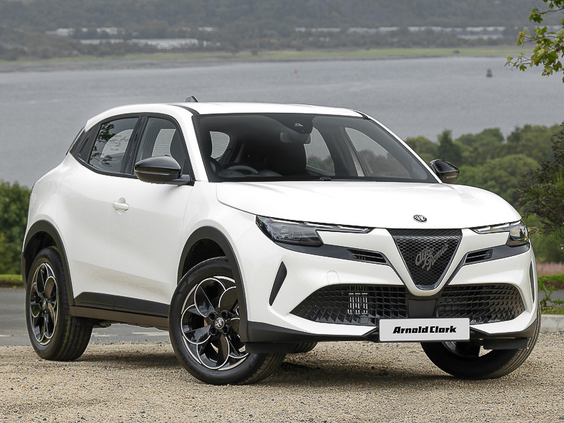Alfa Romeo Junior 1.2 Turbo Ibrida White