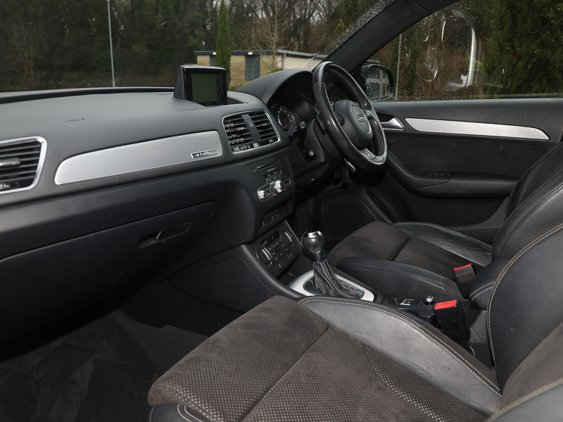 Audi Q3 2.0 Tdi 184 Quattro S Line Plus S Tronic SB66YHG Black #3