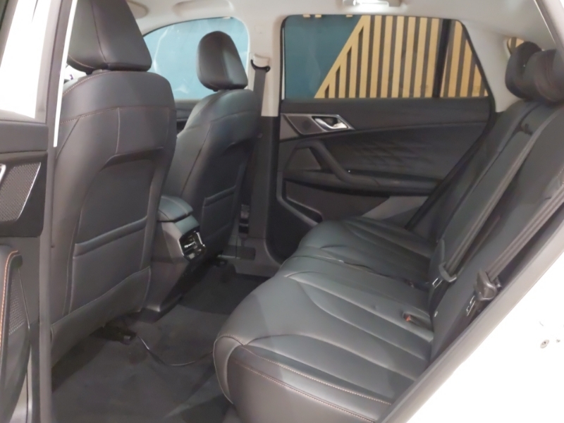 MG HS 1.5 T-gdi Phev Trophy White #6