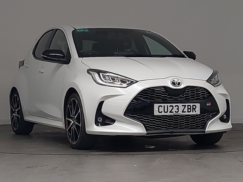 Toyota Yaris 1.5 Hybrid Gr Sport Cvt White