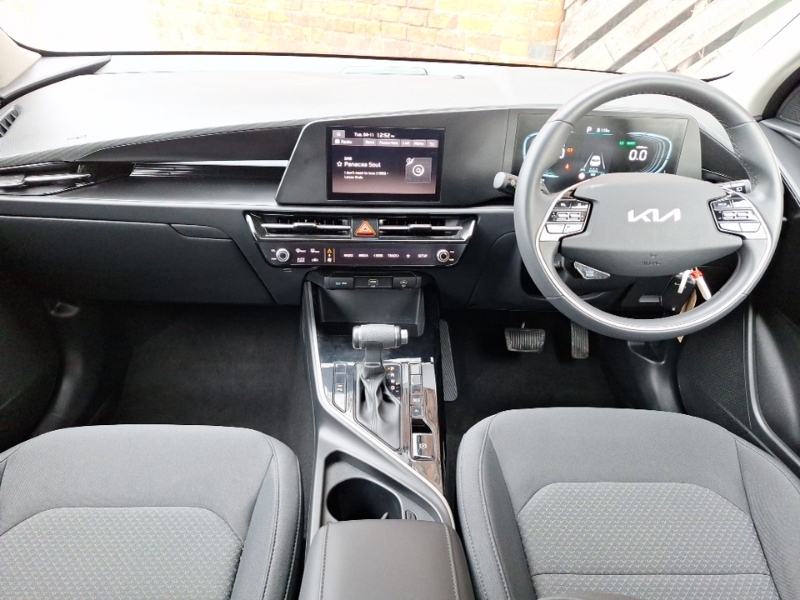 Kia Niro 1.6 Gdi Phev 2 Dct DC24OMV Black #3