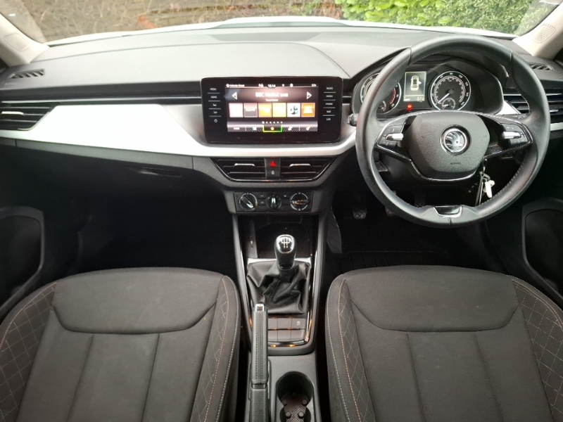 Skoda Kamiq 1.0 Tsi 95 Se Drive AP72LWS White #3