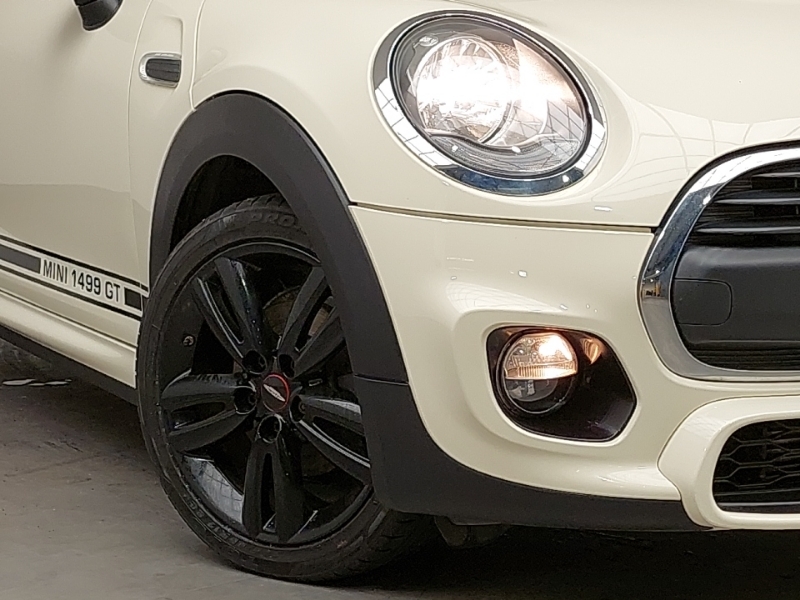 Mini Gt White #9