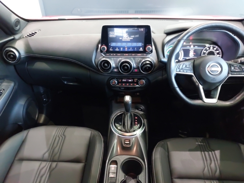 Nissan Juke 1.6 Hybrid Tekna YE23HXL Red #3
