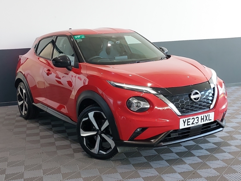 Nissan Juke 1.6 Hybrid Tekna Red