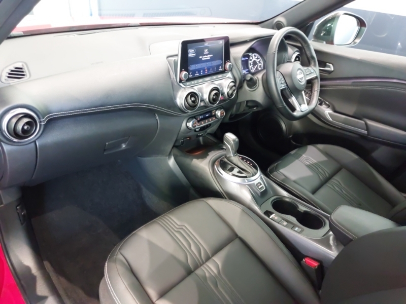 Nissan Juke 1.6 Hybrid Tekna YE23HXL Red #5