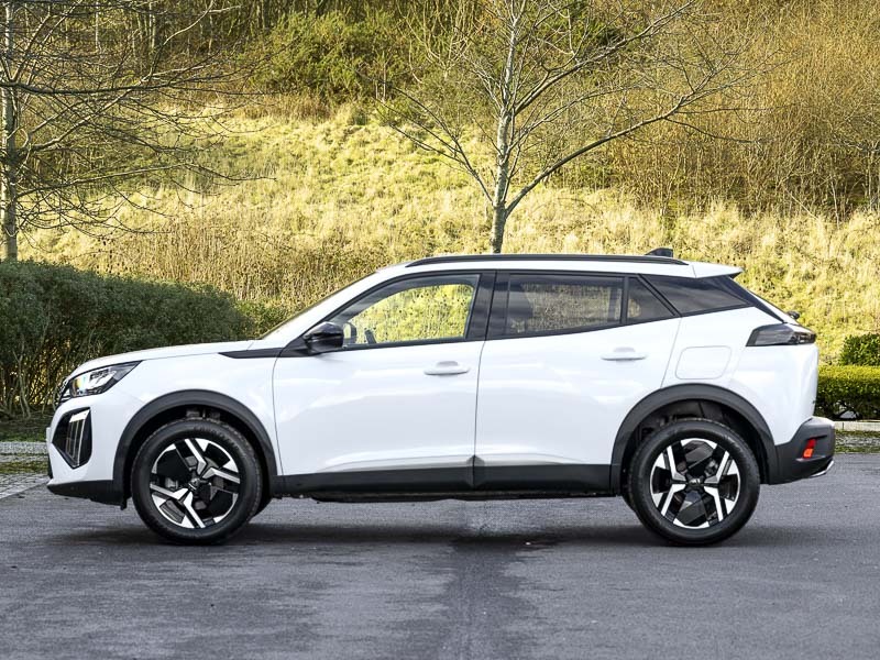 Peugeot 2008 1.2 Puretech 130 Allure Eat8 White #4