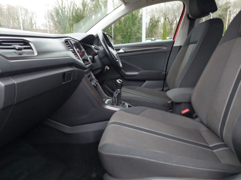 Volkswagen T-Roc 1.5 Tsi Evo Se SX19FTJ Red #5