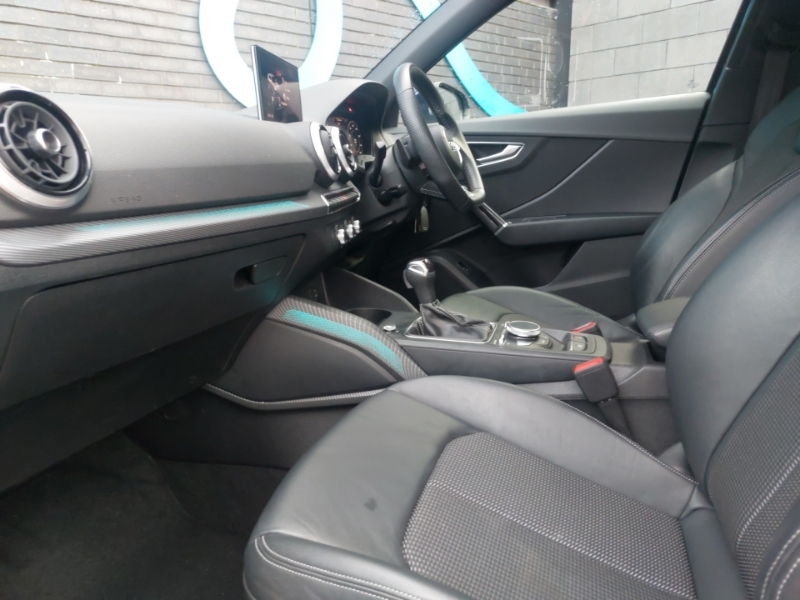 Audi Q2 35 Tfsi S Line S Tronic MM72WRT Blue #5