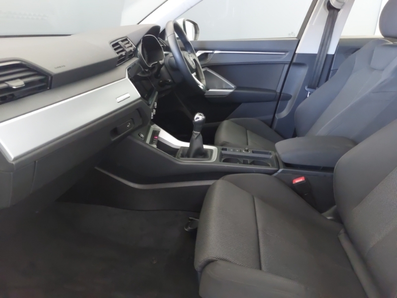 Audi Q3 35 Tfsi Sport KR69CWY White #5
