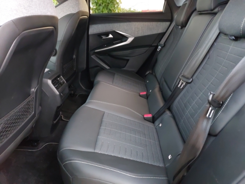 Peugeot 3008 157Kw Gt 73Kwh Blue #6