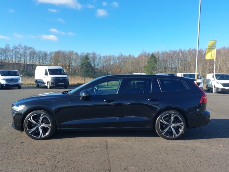 Volvo V60 2.0 B4p Ultra Dark SL25CNU Black #4