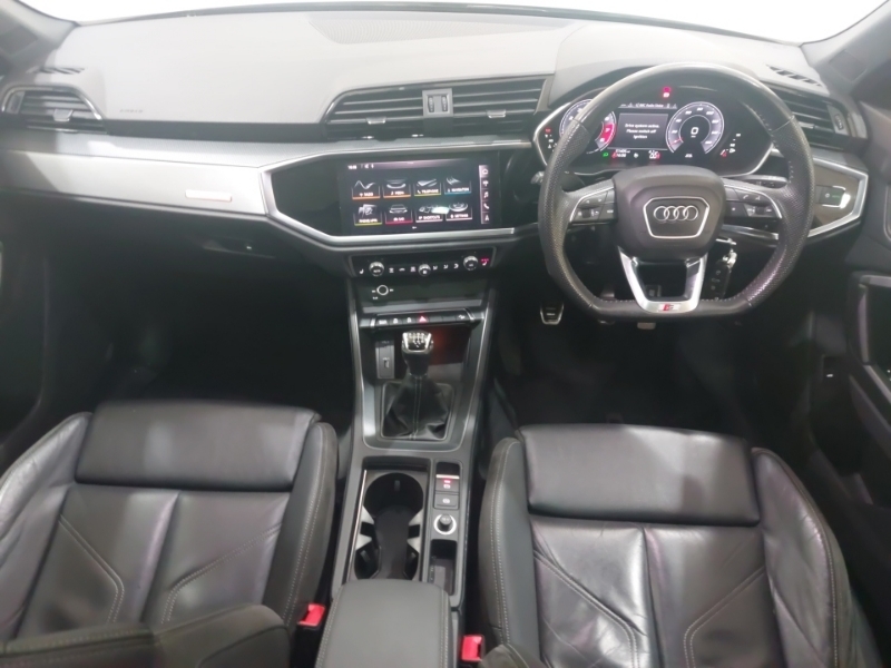 Audi Q3 35 Tfsi Edition 1 FM69YCZ Silver #3