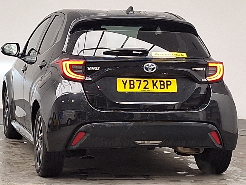 Toyota Yaris 1.5 Hybrid Design Cvt YB72KBP Black #2