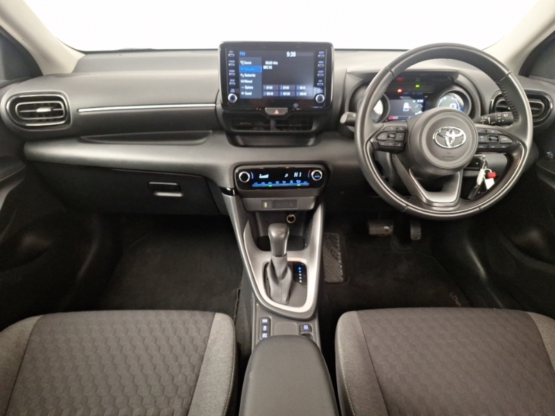 Toyota Yaris 1.5 Hybrid Design Cvt YB72KBP Black #3