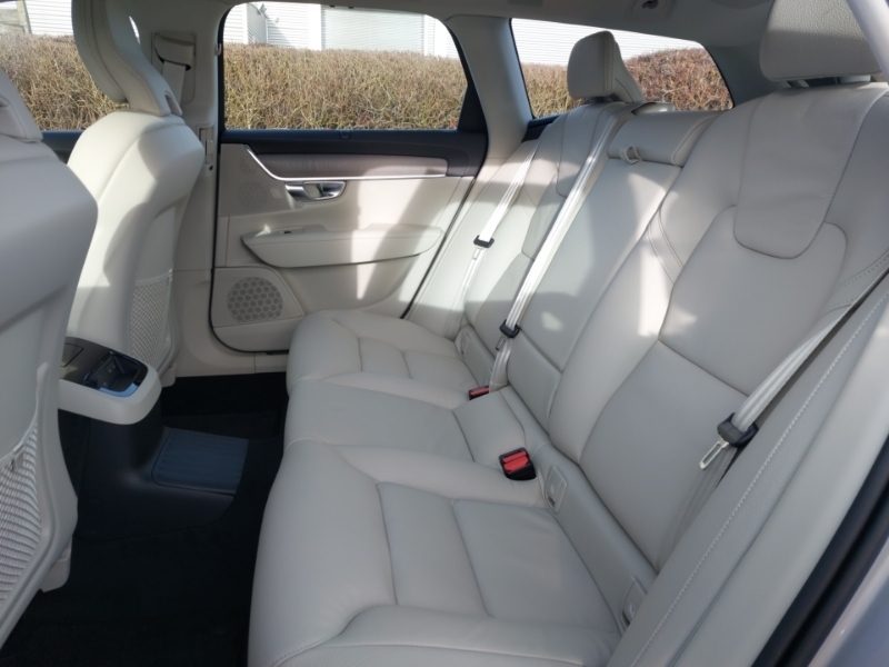 Volvo V90 2.0 T6 350 Phev Plus Dark Awd Silver #6
