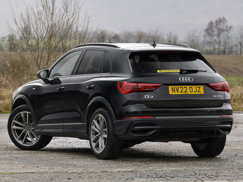 Audi Q3 35 Tfsi Black Edition S Tronic NV22OJZ Black #2