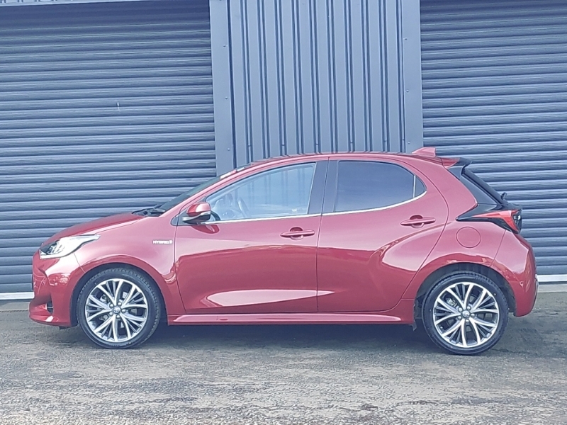Toyota Yaris 1.5 Hybrid Excel Cvt LO70AWX Red #4