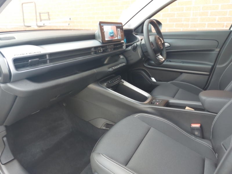 Jeep Avenger 115Kw Summit 54Kwh Beige #5