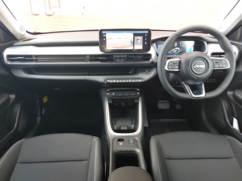 Jeep Avenger 115Kw Summit 54Kwh Beige #3