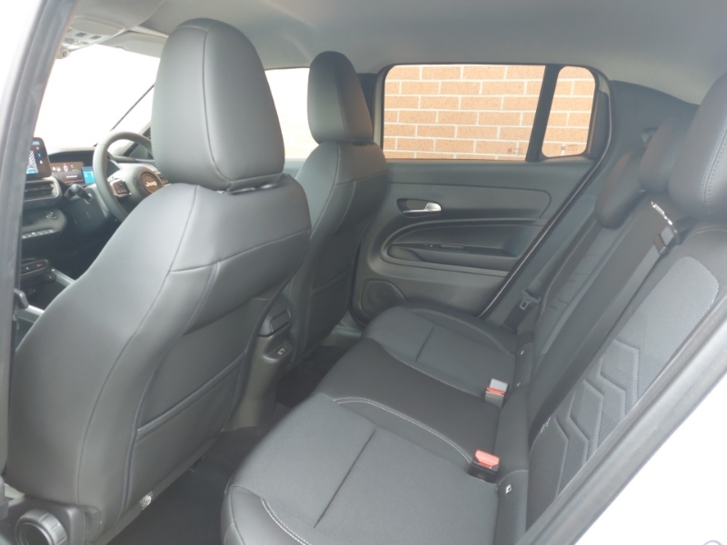 Jeep Avenger 115Kw Summit 54Kwh Beige #6