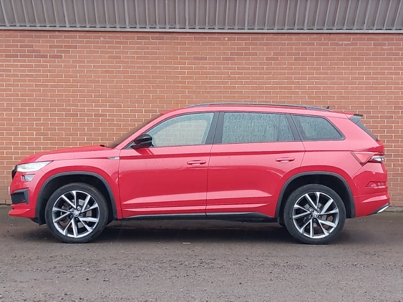 Skoda Kodiaq 2.0 Tdi Sport Line 4X4 Dsg 7 Seat MK72OMD Red #4