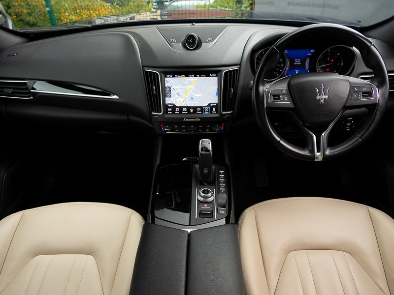 Maserati Levante V6d 5dr Auto WJ21FWD Blue #3