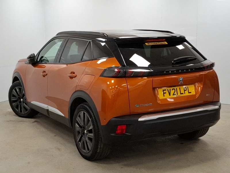 Peugeot e-2008 100Kw Gt Premium 50Kwh Orange #2