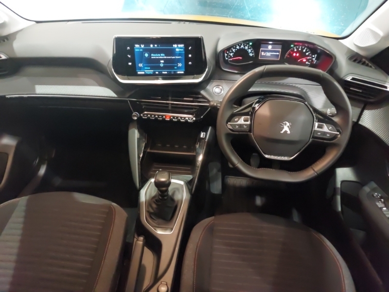 Peugeot 208 1.2 Puretech 100 Active Premium SD73OVL Yellow #3