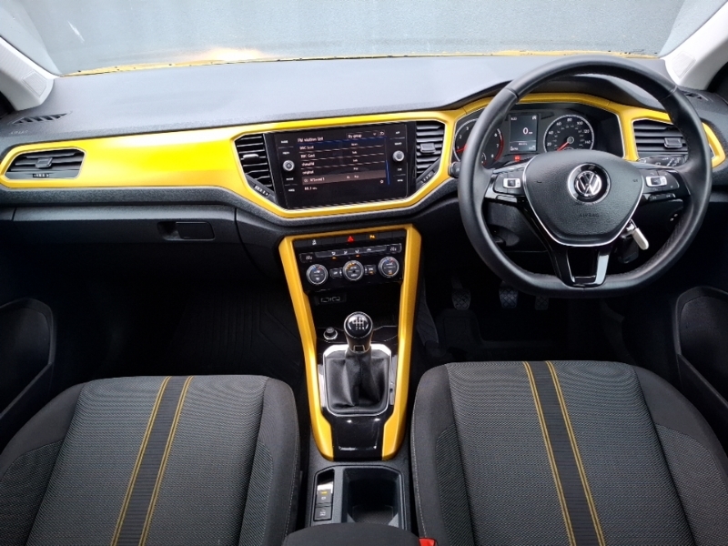Volkswagen T-Roc 1.5 Tsi Evo Design SG18WPF Yellow #3