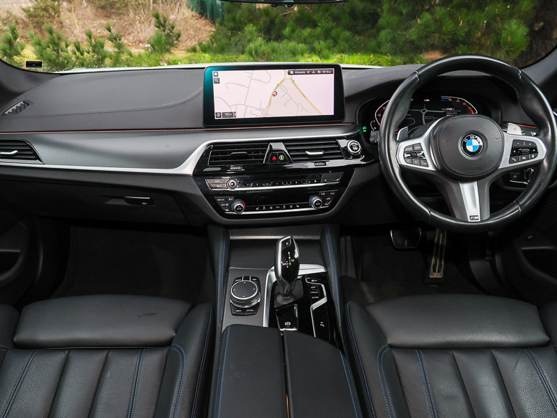 BMW 5 Series 520D Mht M Sport Step GX72CSV White #4